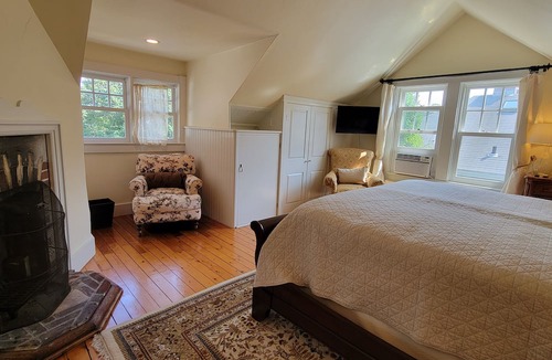 Top of the Hill House | ~ Exquisite Designer Home in Tranquil Tree-lined Neighborhood ~