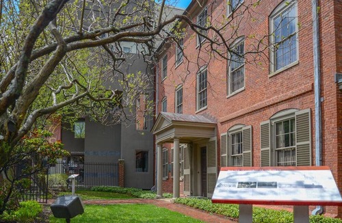 Old Port House | Authentic Portland Experience: Waterfront Stay w/ Indoor Pool & Breakfast