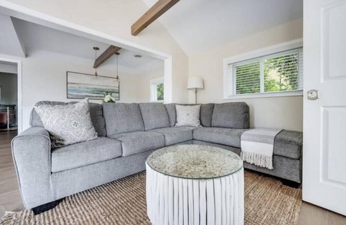 Westbrook Center Cottage | 3BR Private Cottage w/ Pool in Old Saybrook