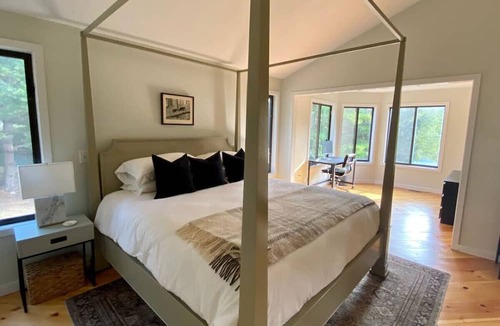 Redding Ridge House | Private * Hiking * Swimming * Pool * Steam-room