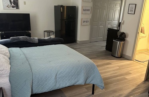 East Haven  Rutland County Apartment | Chic studio near ski area