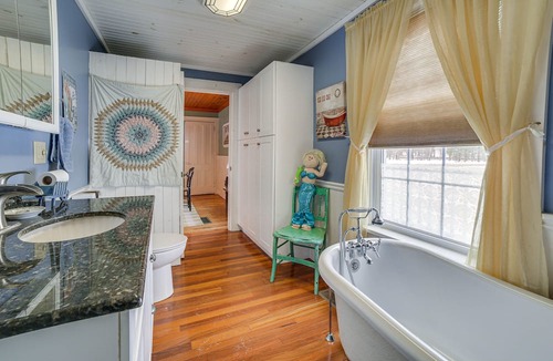 Jay House | Family-Friendly Jay Home < 4 Mi to Jay Peak Resort