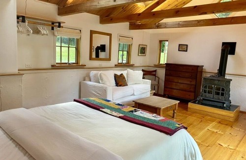 West Tisbury House | Unique garden home, private beach sticker included