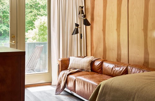 Stowe Area Hotel | Bluebird Cady Hill Lodge