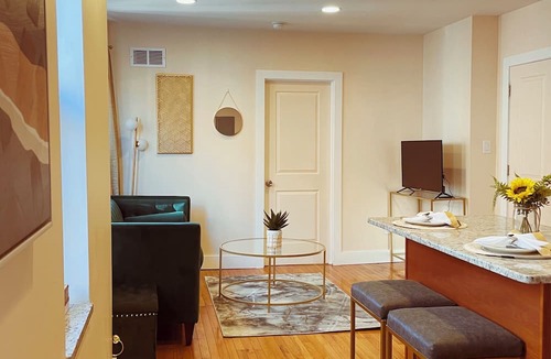 West Philadelphia Apartment | Cozy Elements Near UPenn and CHOP World Cup Discounts available