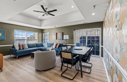 Newtown Apartment | Spacious | Balcony | Central | Hosted By StayRafa