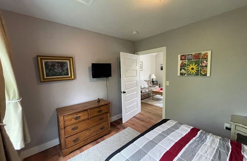 Vinalhaven House | The Kittredge Cottage at East Boston Quarry