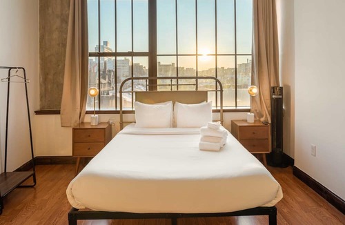 West Poplar Apartment | Sosuite | Studio w W/D, Gym, On-Site Restaurant