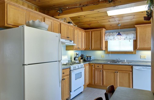 Camp Ellis House | Oceanfront 6 BR/3 Bath house in Ferry Beach