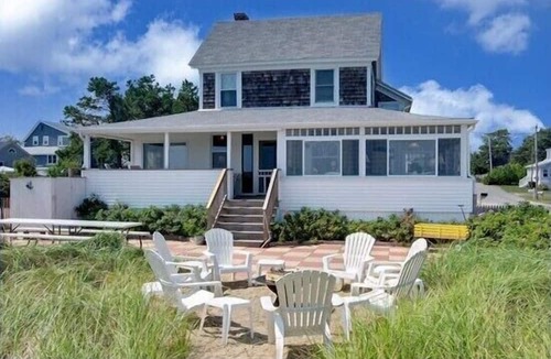 Camp Ellis House | Oceanfront 6 BR/3 Bath house in Ferry Beach