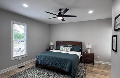 Tunkhannock Apartment | Retreat on Bridge Street - 3 Bed, 2 Bath Luxury Apartment