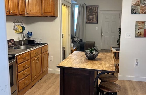 Worcester Apartment | Cozy 2-bedroom apartment in beautiful Worcester with AC