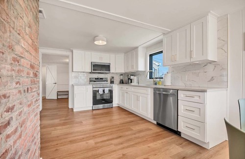Saybrook Manor House | Beachfront Home with Amazing Views | 5BR Sleeps 11