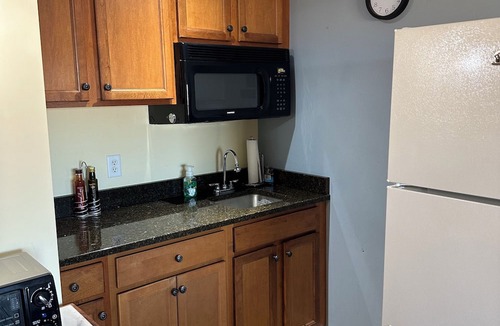 Seabrook Condo | Seabrook Sweet Beach condo beautiful water view 5 minute walk to the beach