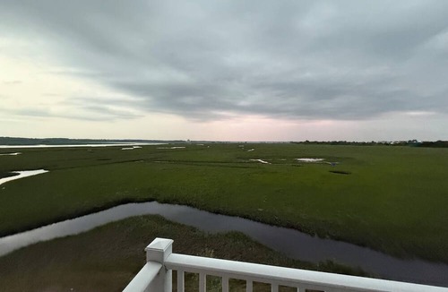 Seabrook Condo | Seabrook Sweet Beach condo beautiful water view 5 minute walk to the beach