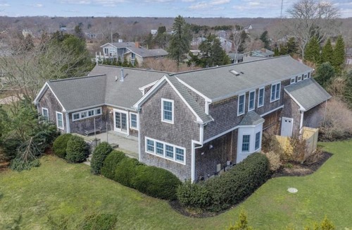 Dartmouth House | Coastal New England Seaside Retreat - short walk to quaint Padanaram Village