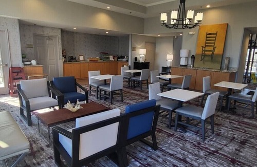 Primos Secane Apartment | Philadelphia Suites-Extended Stay