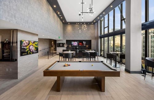 NoMa Hotel | Parking & Onsite Retail | Steps from Metro RL | Washington DC