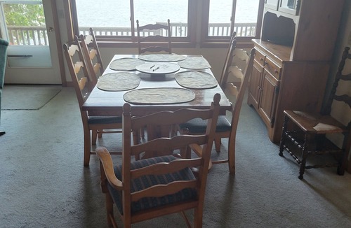 Moriah Center Cottage | Thisldu for Your Summer Vacation! Private Dock!