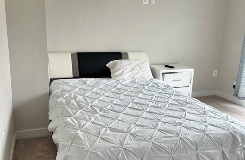 Landover House | Charming 1-bedroom house in marvelous Hyattsville with AC, WiFi