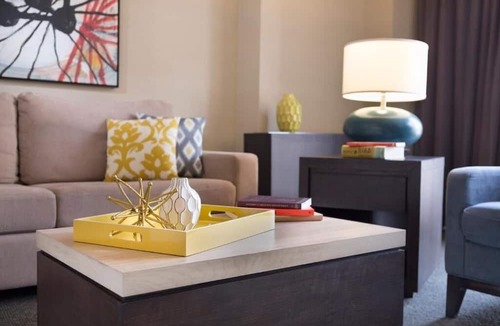Logan Square Hotel | Comfortable Luxurious Suite with Kitchen Near Philadelphia Museum of Art