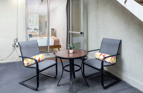 Midtown East Apartment | Chic Midtown Studio with Patio #203