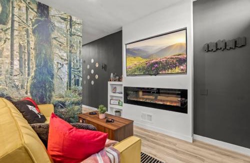 Northern Liberties Apartment | Fishtown-King Bed-Gated Parking- EZ Stadium Access