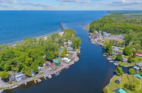 Port Ontario Villa | Riverside Cabin with Private Fishing Access!