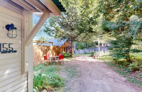 Weeks Mills House | Dark Harbour Cottage