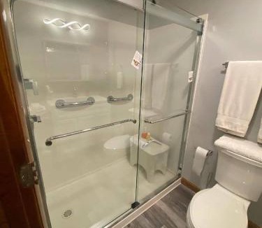 Bartlett Apartment | Linderhof Country Club / Golf Course