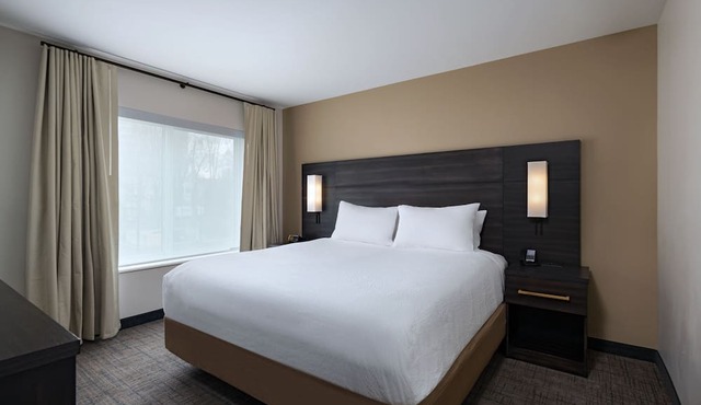 Residence Inn by Marriott New Brunswick Tower Center Blvd