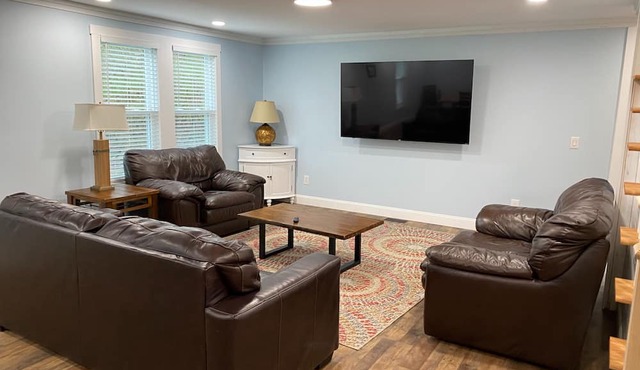 1st Class Rentals The Thurman Munson House