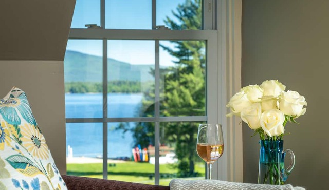 Inn at Pleasant Lake in New London