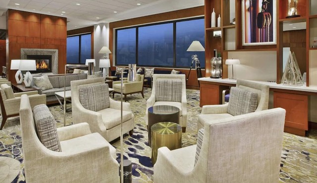Authentic Portland Experience: Waterfront Stay w/ Indoor Pool & Breakfast