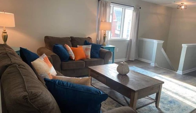 Private Entrance and 3 Car Parking, Pets Welcome