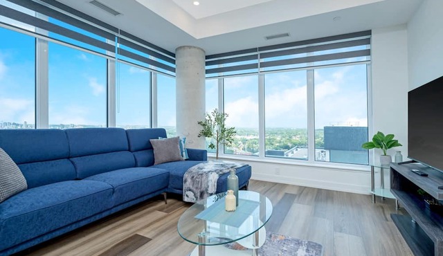 Newly Built 22nd Floor Condo w Stunning Views