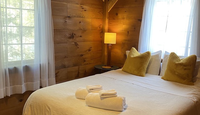 Vermont chalet near beautiful Mount Snow and the quaint town of Wilmington