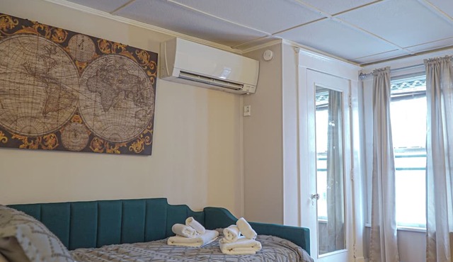 Cozy Apt-Close to Casino & Backus Hosp