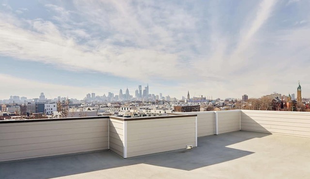 Philly’s 2BR Artful Retreat