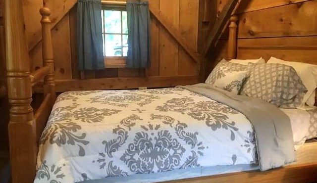 Two-Person Retreat on Horse Farm in Lee, New Hampshire