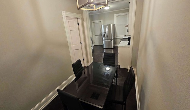 2BR Apartment Near Wesleyan 102
