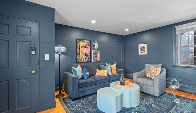 1BR on Salem Common l Steps to Witch Museum l Fenced in Yard + Parking