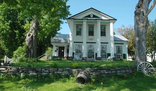 McIndoe Falls Inn