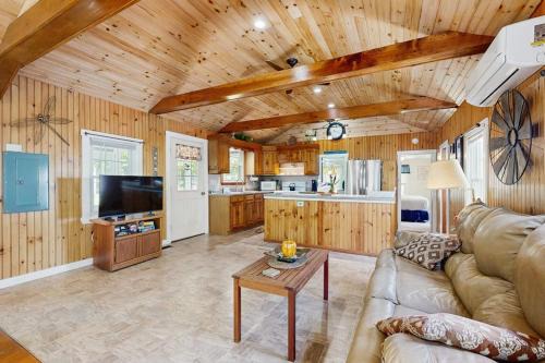 Sebago Shores Cottage