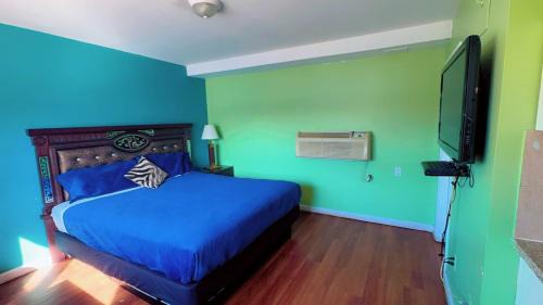 Crestwood Motel