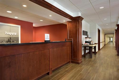 Hampton Inn Suites 