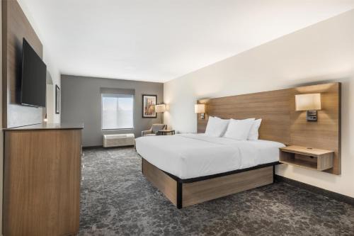 Manchester Inn Suites 