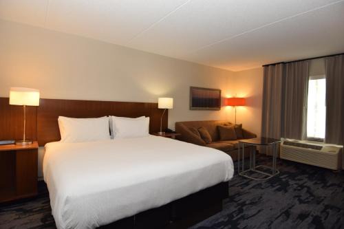Fairfield Inn 