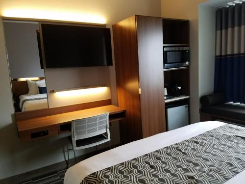 Microtel Inn 